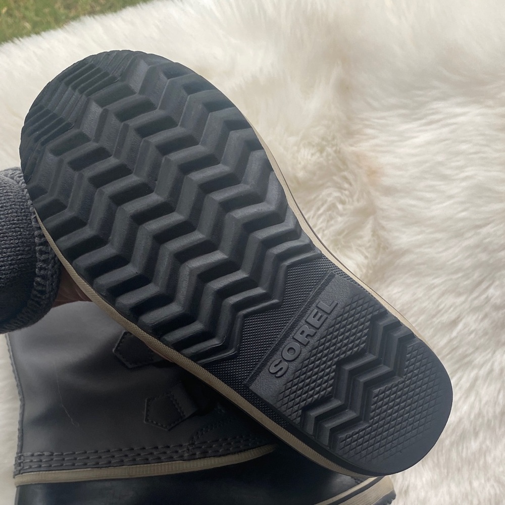 Sorel Kids' Black and Gray Snow Boots - Picture 6 of 6